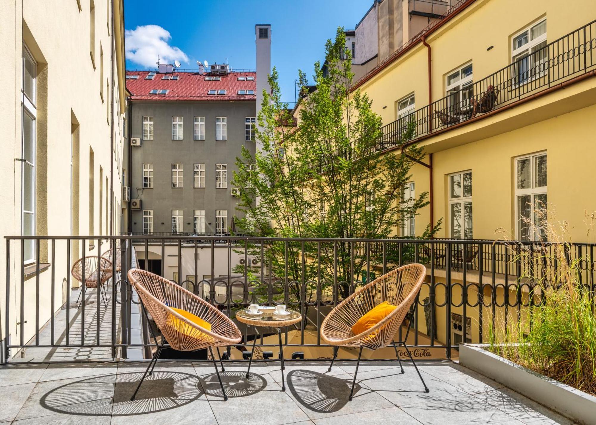 Vn48 Suites By Adrez Prague Exterior photo